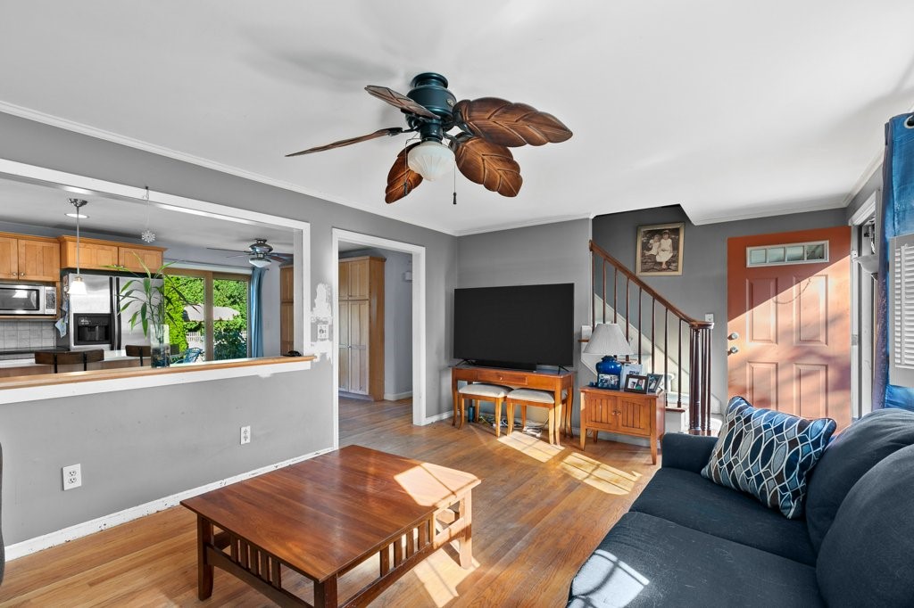 1 Wayland Road Bristol, RI 02809 - Photo 4 of 50