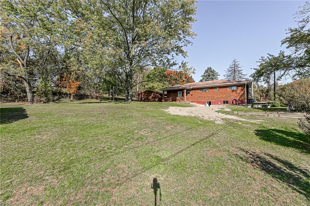 1584 Brinton Road Pittsburgh, PA 15221 - Photo 14 of 43 Gallery Image 14