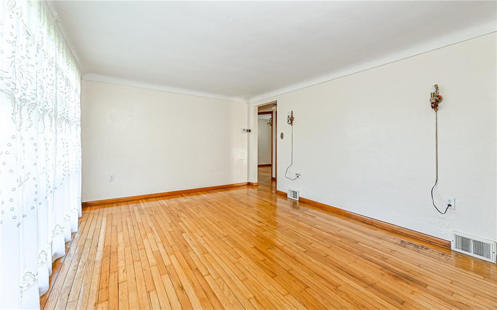 1584 Brinton Road Pittsburgh, PA 15221 - Photo 25 of 43 Gallery Image 25