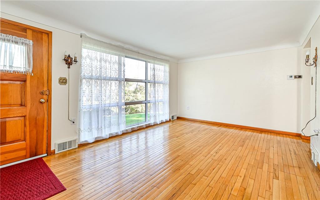 1584 Brinton Road Pittsburgh, PA 15221 - Photo 27 of 43 Gallery Image 27