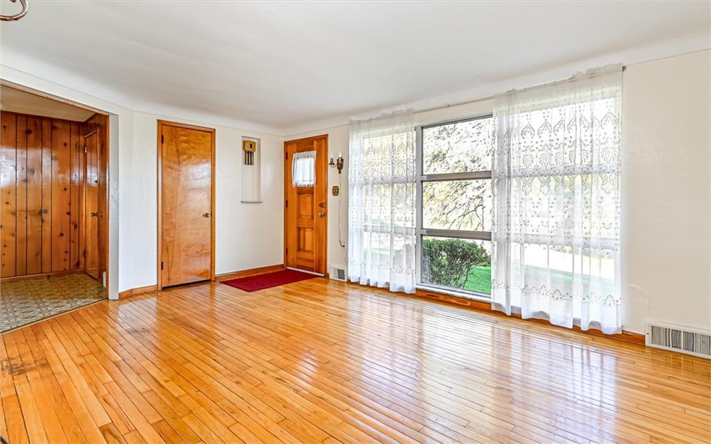 1584 Brinton Road Pittsburgh, PA 15221 - Photo 28 of 43 Gallery Image 28