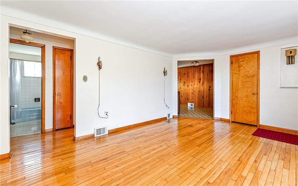 1584 Brinton Road Pittsburgh, PA 15221 - Photo 29 of 43 Gallery Image 29