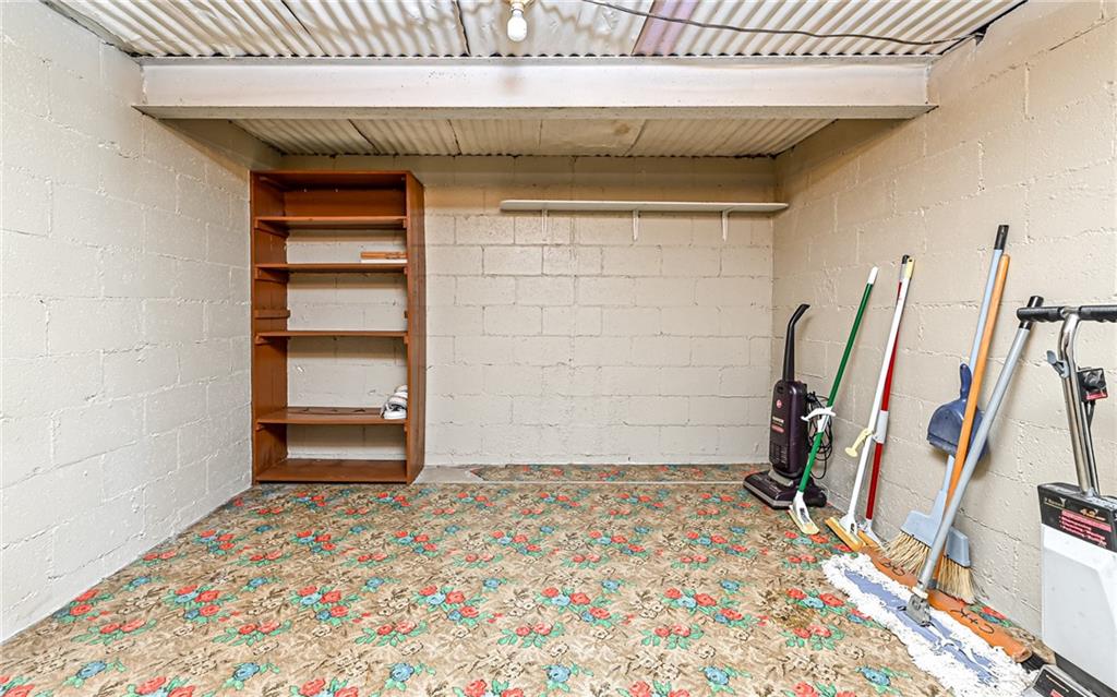 1584 Brinton Road Pittsburgh, PA 15221 - Photo 10 of 43 Gallery Image 10