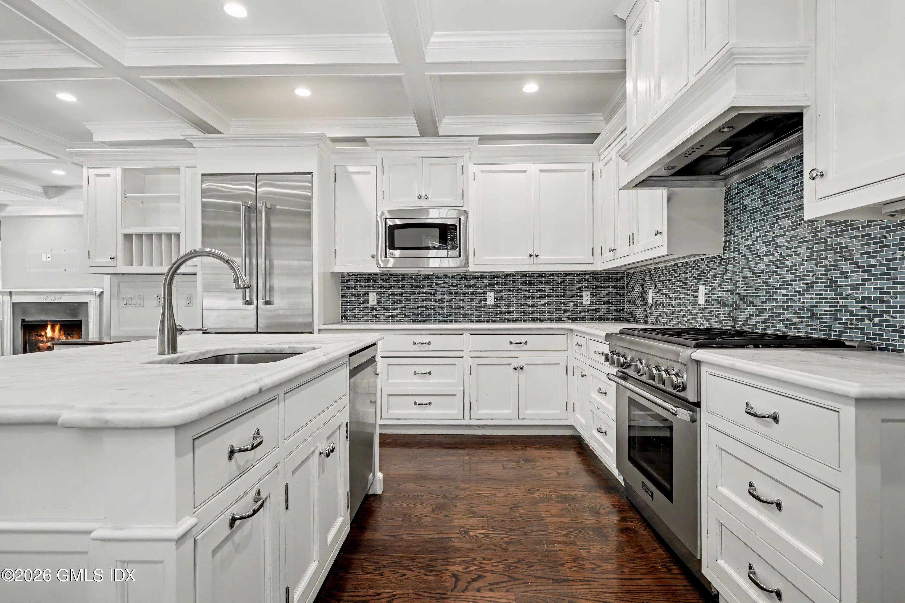97 Riverside Avenue Riverside, CT 06878 - Photo 10 of 45 Kitchen