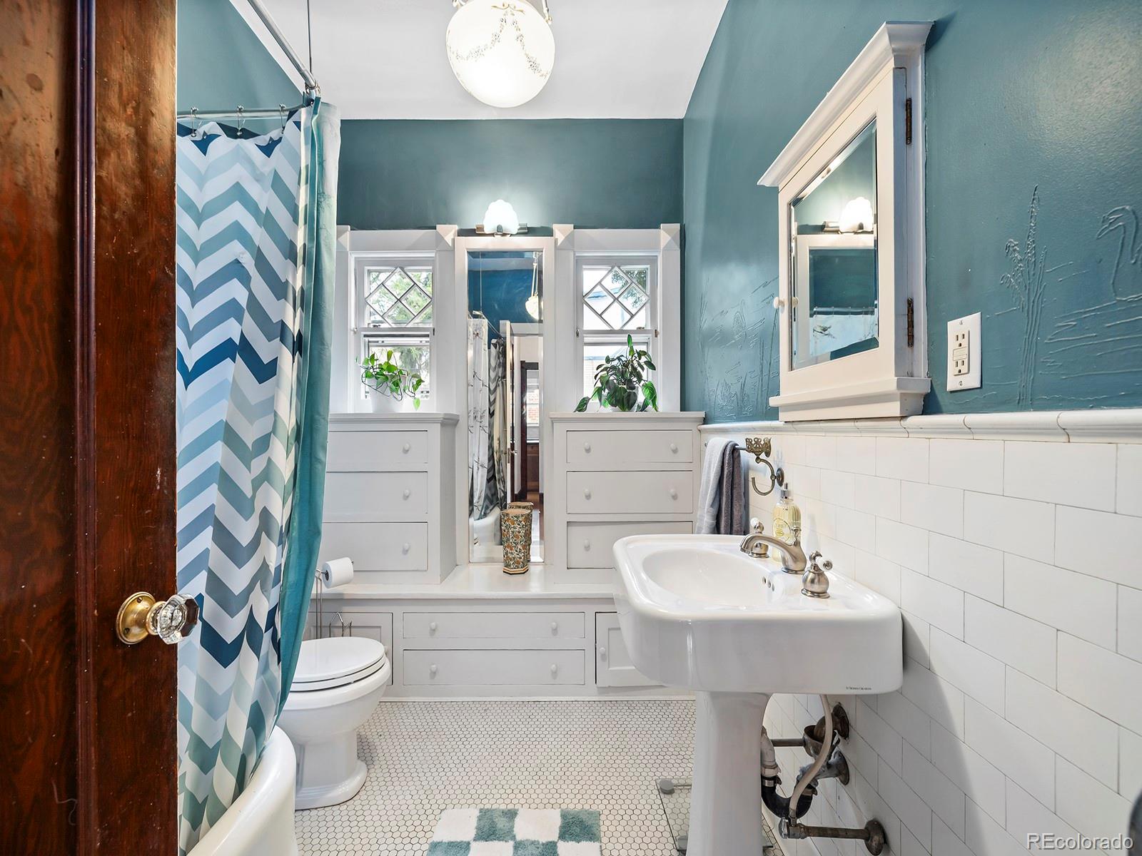 2215 York Street Denver, CO 80205 - Photo 15 of 35