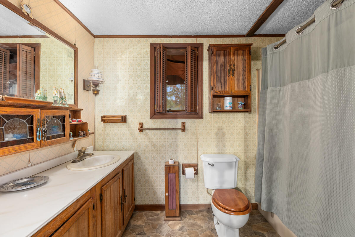 18359 12 Mile Road Big Rapids, MI 49307 - Photo 16 of 27 18359-12-Mile_015