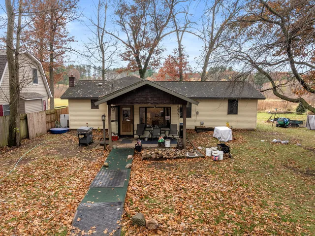 $279,900 | 18359 12 Mile Road, Big Rapids, MI 49307