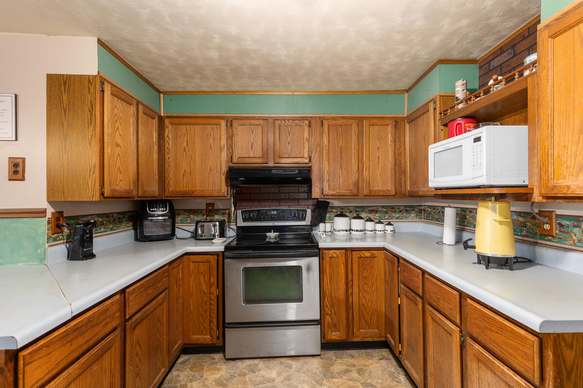 18359 12 Mile Road Big Rapids, MI 49307 - Photo 9 of 27 18359-12-Mile_008