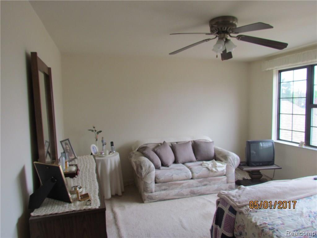 31646 Hoover Road, Unit M Warren, MI 48093 - Photo 6 of 9 IMG_8351.JPG