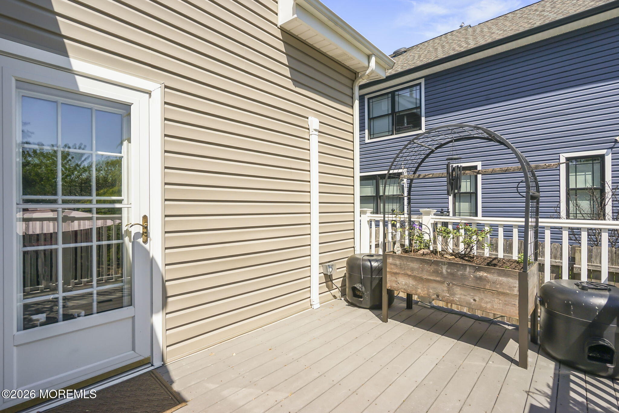 636 Ridgedale Avenue Woodbridge, NJ 07095 - Photo 21 of 32 3-web-or-mls-DSC08356