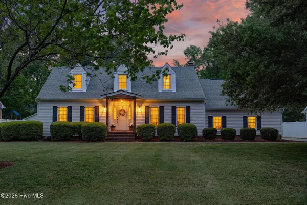 $798,000 | 310 Foxhall Court, Wilmington, NC 28412