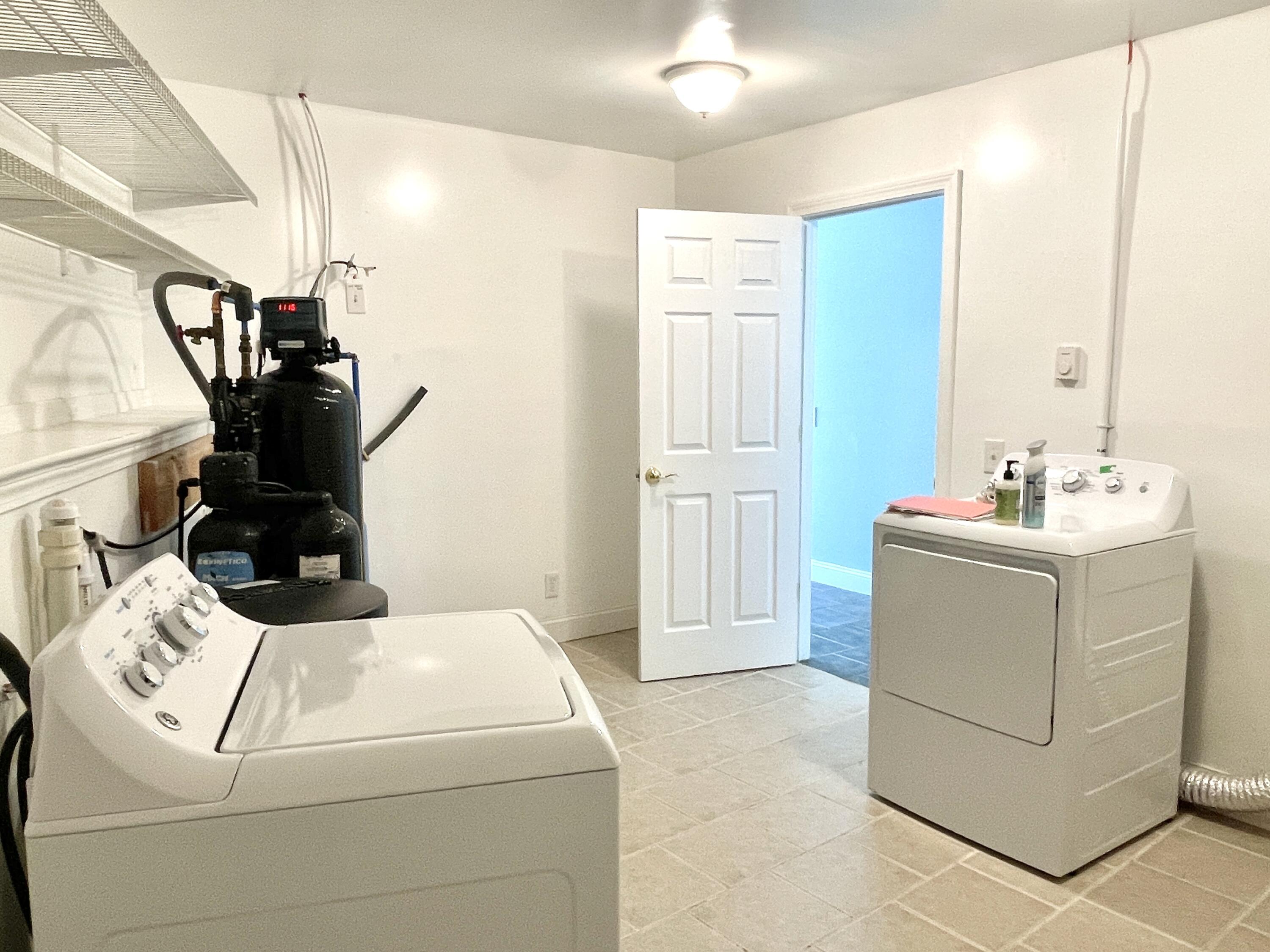 32 Low Hill Lane Ellsworth, ME 04605 - Photo 34 of 41 INTERIOR 25