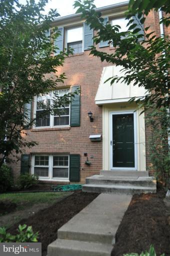 8110 Rhodell Lane Springfield, VA 22153 - Photo 2 of 29 Exterior (Front)