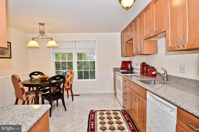 8110 Rhodell Lane Springfield, VA 22153 - Photo 12 of 29 Kitchen