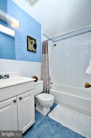8110 Rhodell Lane Springfield, VA 22153 - Photo 27 of 29 Bath