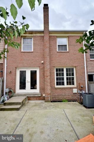 8110 Rhodell Lane Springfield, VA 22153 - Photo 8 of 29 Exterior (Rear)
