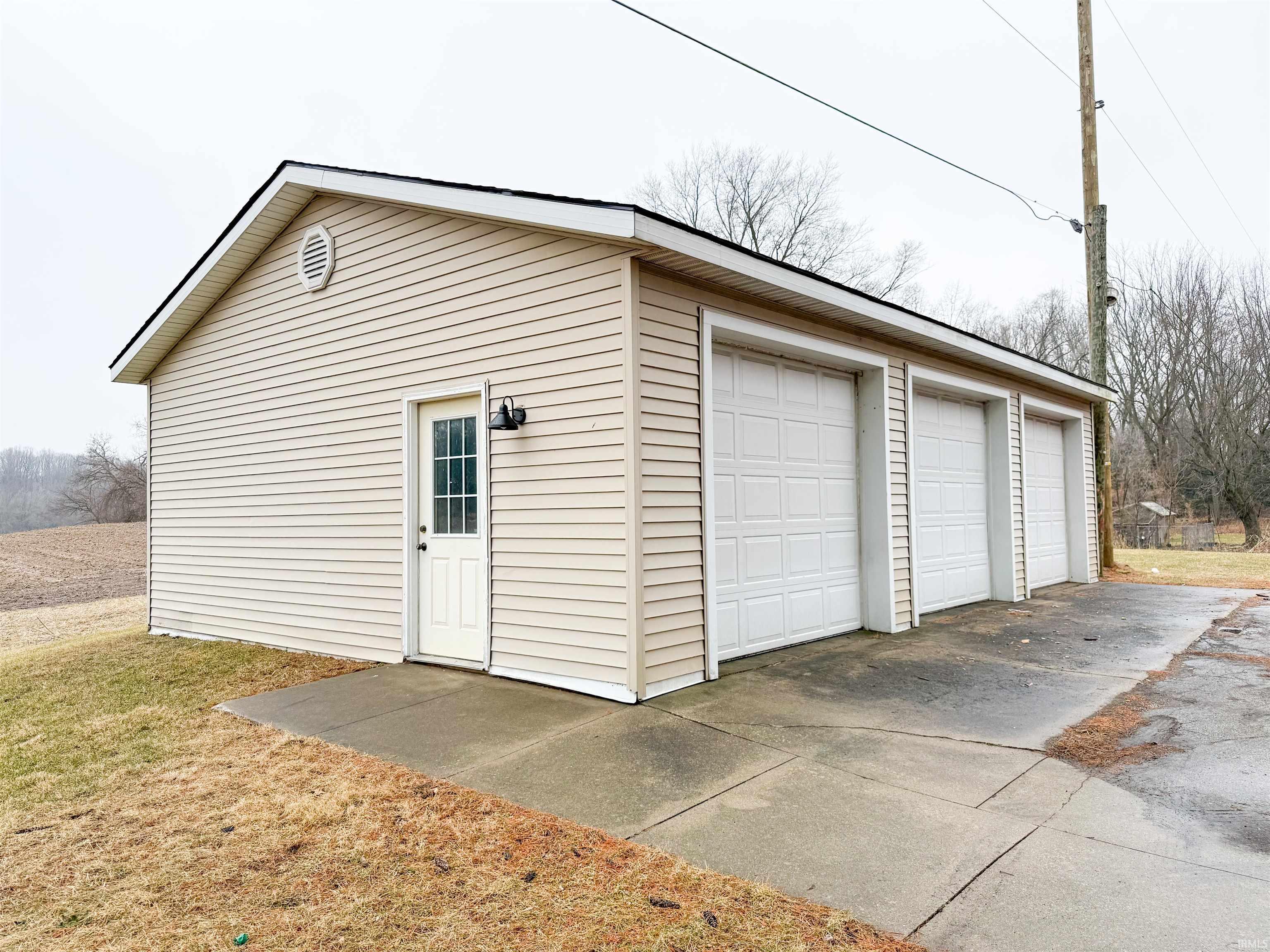 24072 Layton Road South Bend, IN 46614 - Photo 23 of 34