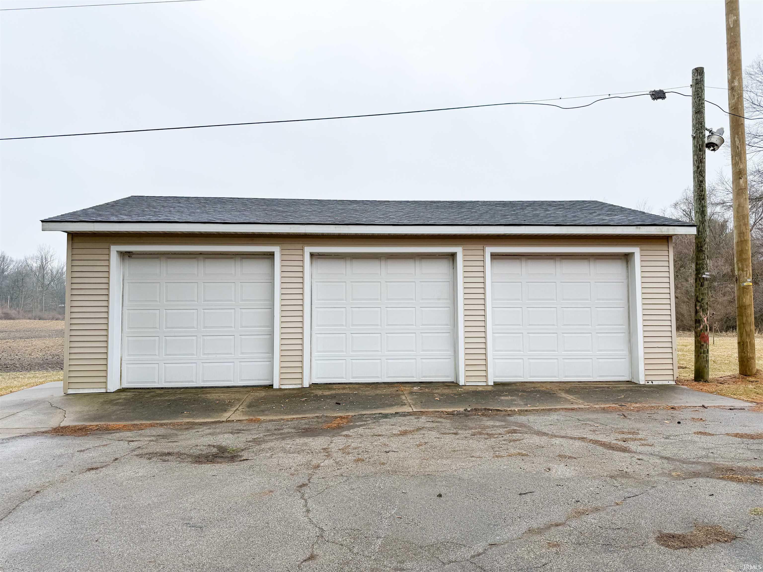 24072 Layton Road South Bend, IN 46614 - Photo 24 of 34