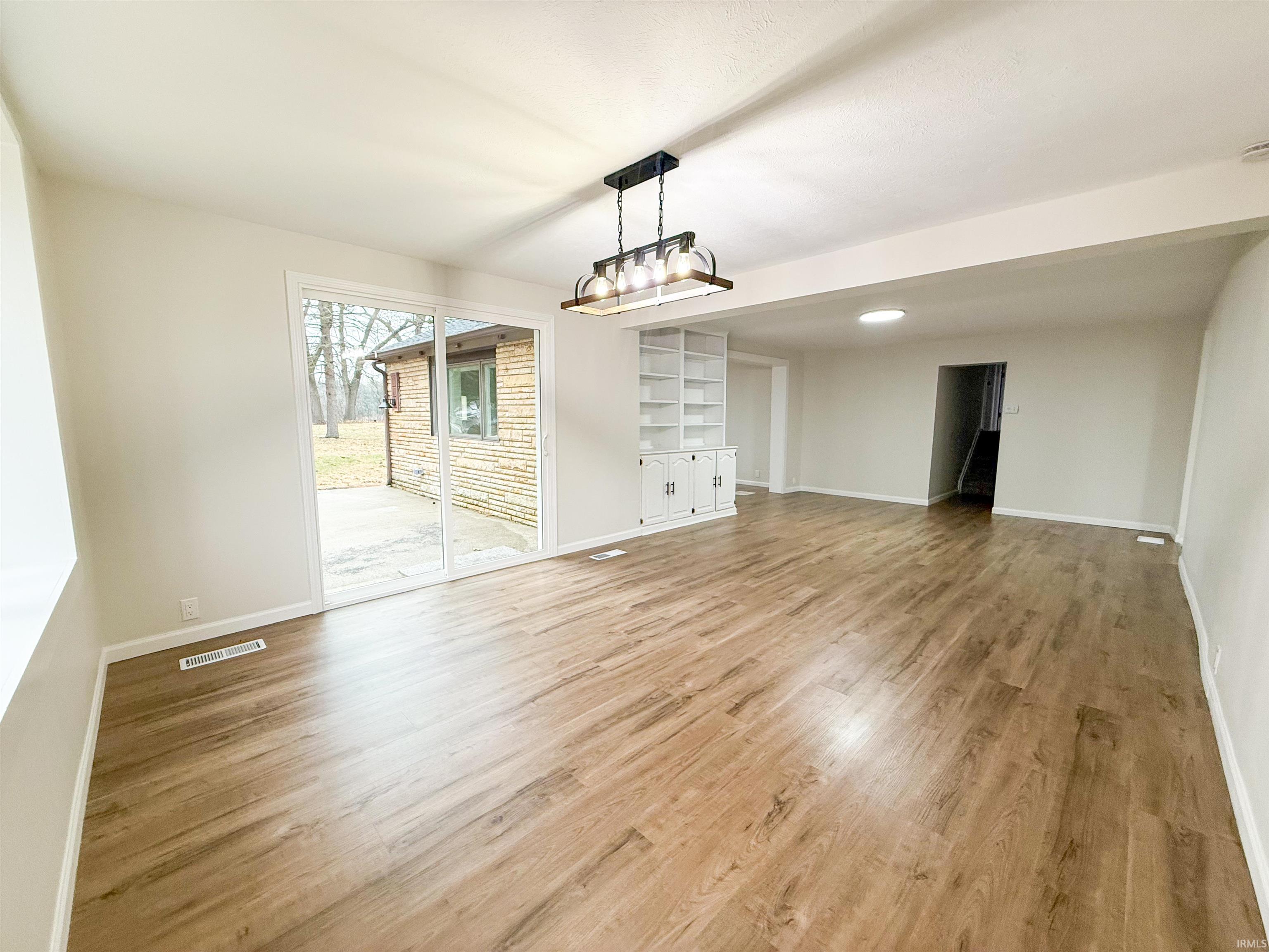 24072 Layton Road South Bend, IN 46614 - Photo 8 of 34