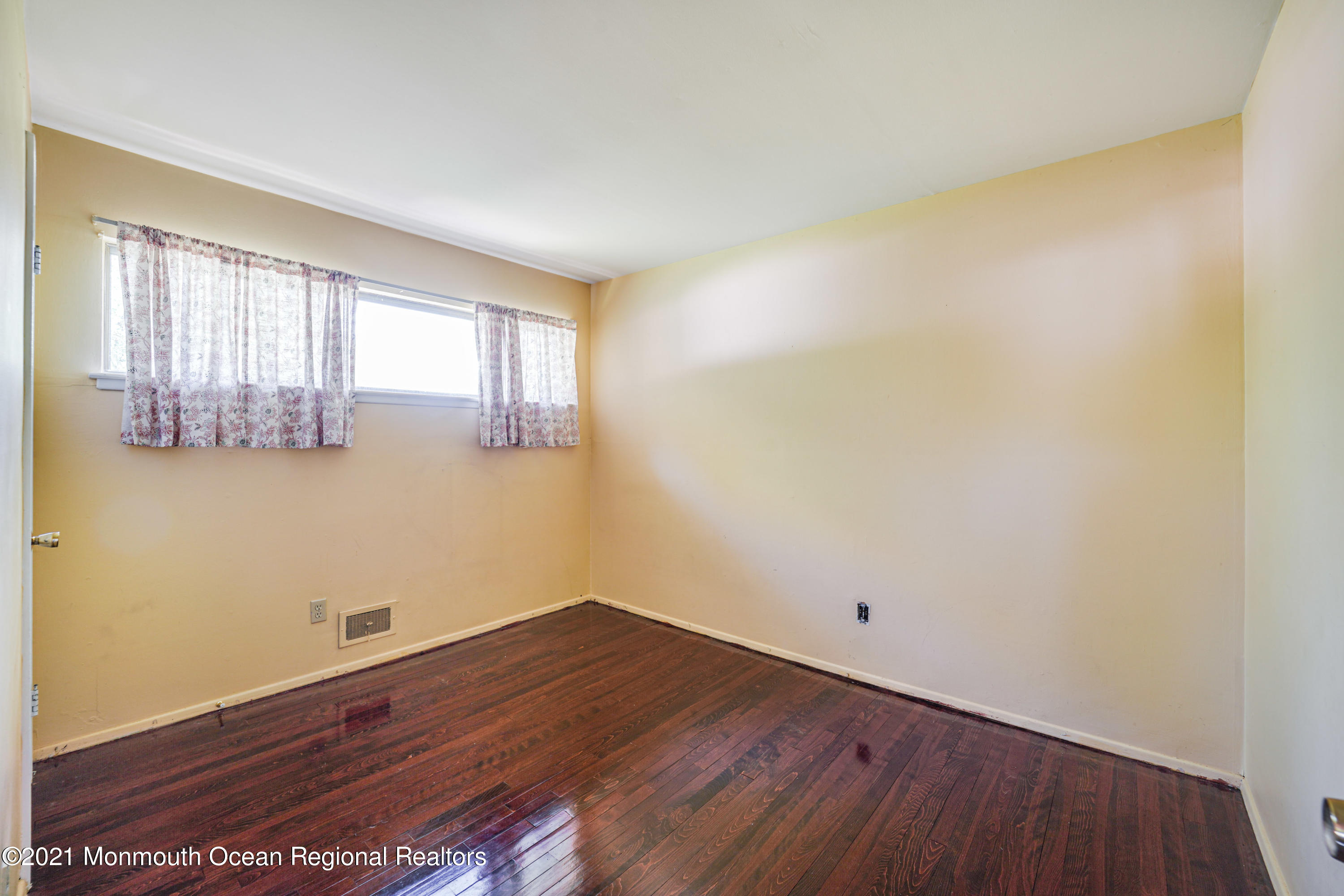 117 Cherry Tree Farm Road Middletown, NJ 07748 - Photo 18 of 33 fvp07702