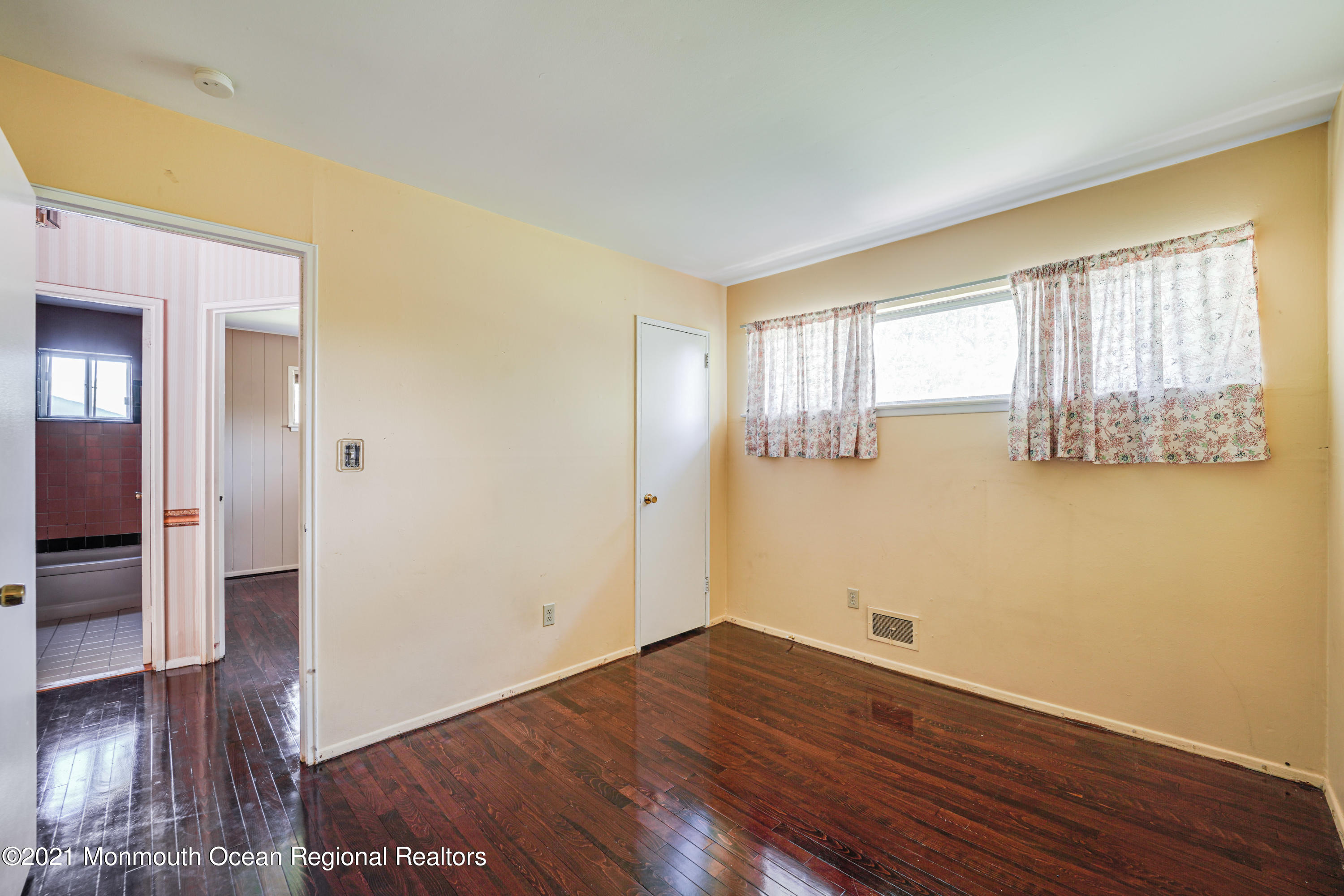 117 Cherry Tree Farm Road Middletown, NJ 07748 - Photo 19 of 33 fvp07705