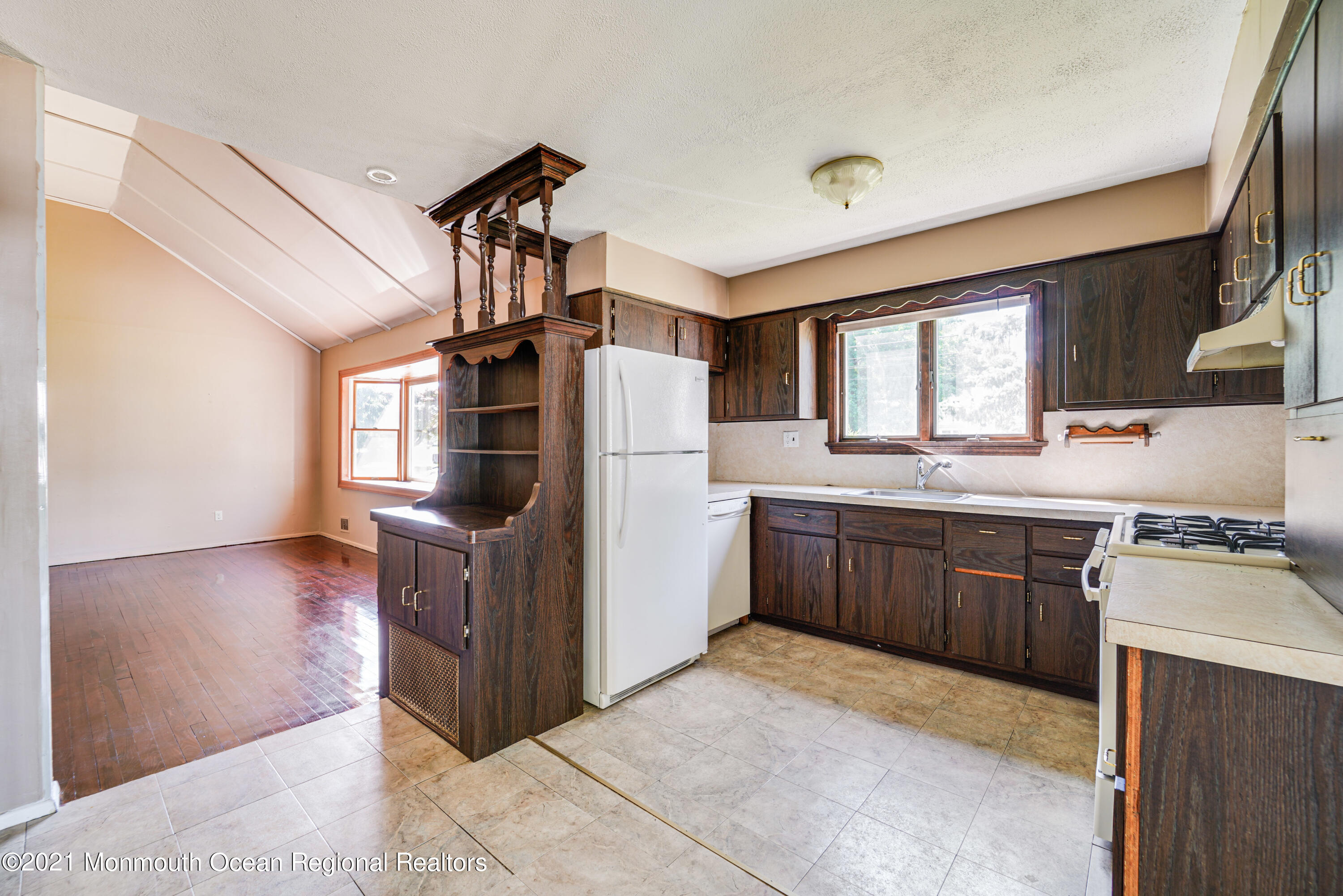 117 Cherry Tree Farm Road Middletown, NJ 07748 - Photo 10 of 33 fvp07660