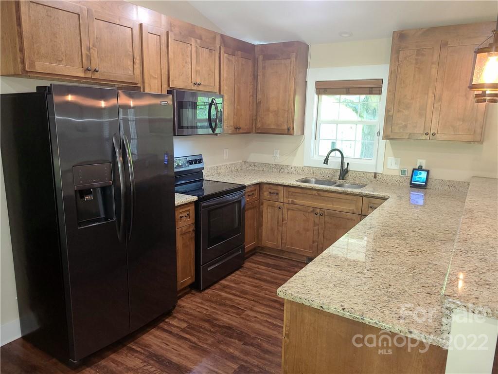 1696 Gilroy Road Iron Station, NC 28080 - Photo 5 of 15 Gallery Image 5