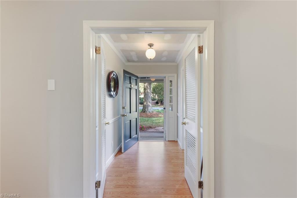 145 Surtees Road Winston-Salem, NC 27104 - Photo 4 of 31 Gallery Image 4