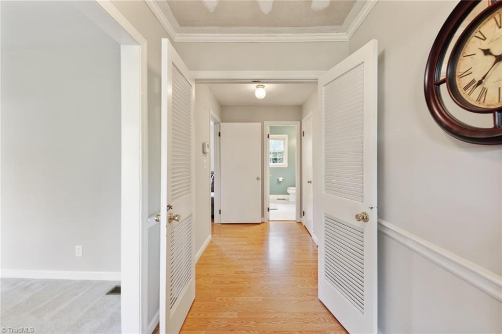 145 Surtees Road Winston-Salem, NC 27104 - Photo 5 of 31 Gallery Image 5
