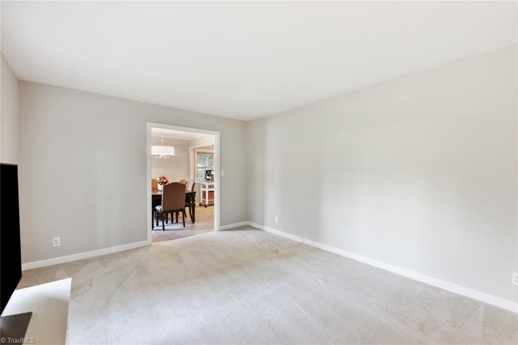 145 Surtees Road Winston-Salem, NC 27104 - Photo 7 of 31 Gallery Image 7