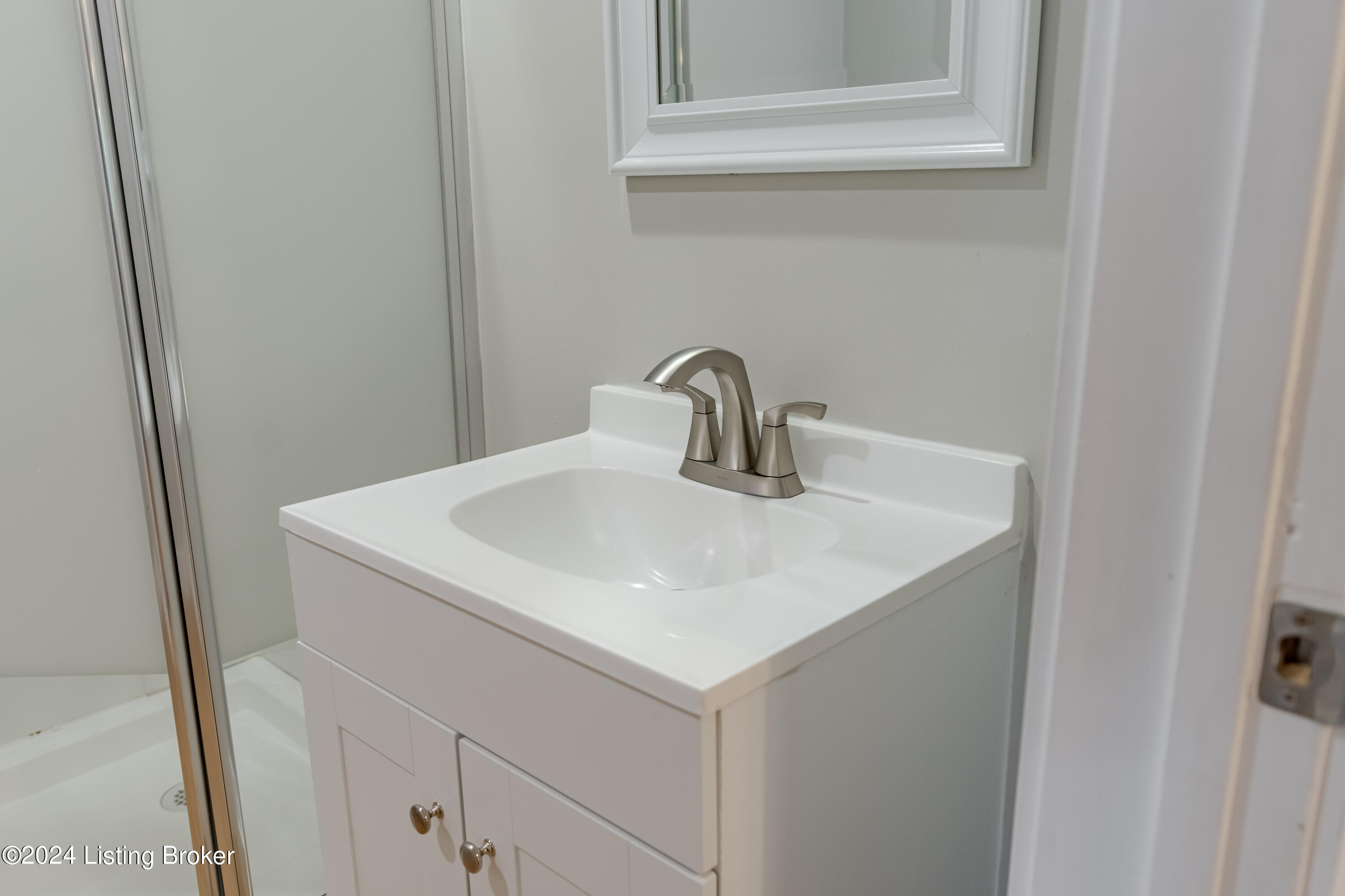 8914 Ferndale Road Louisville, KY 40291 - Photo 21 of 53 DSC06907