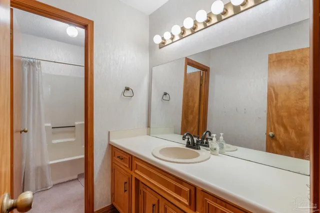 $499,000 | 2625 Wilde Lake Boulevard, Pensacola, FL 32526