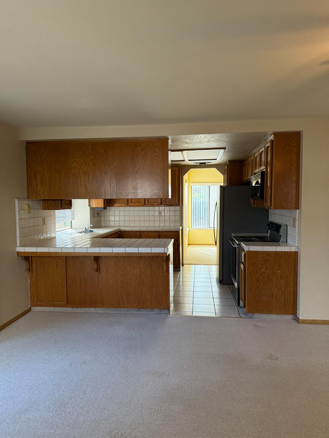 2056 Elwin Way Modesto, CA 95350 - Photo 12 of 28