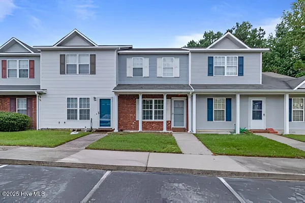 $1,200 | 305 Meadowbrook Lane, Jacksonville, NC 28546