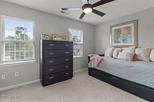 $1,200 | 305 Meadowbrook Lane, Jacksonville, NC 28546