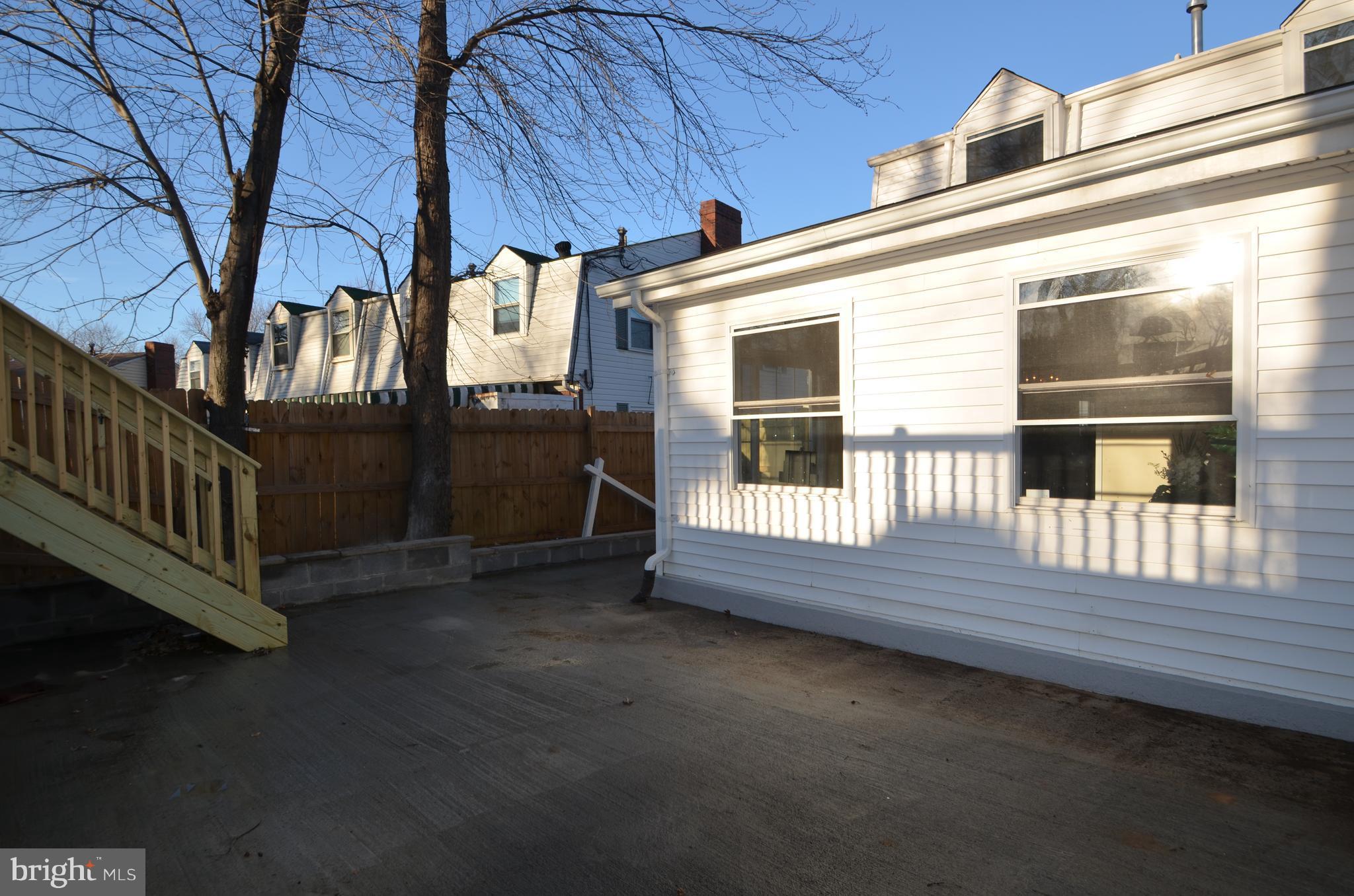 7731 Burnside Road Landover, MD 20785 - Photo 28 of 30 Patio & Private fence