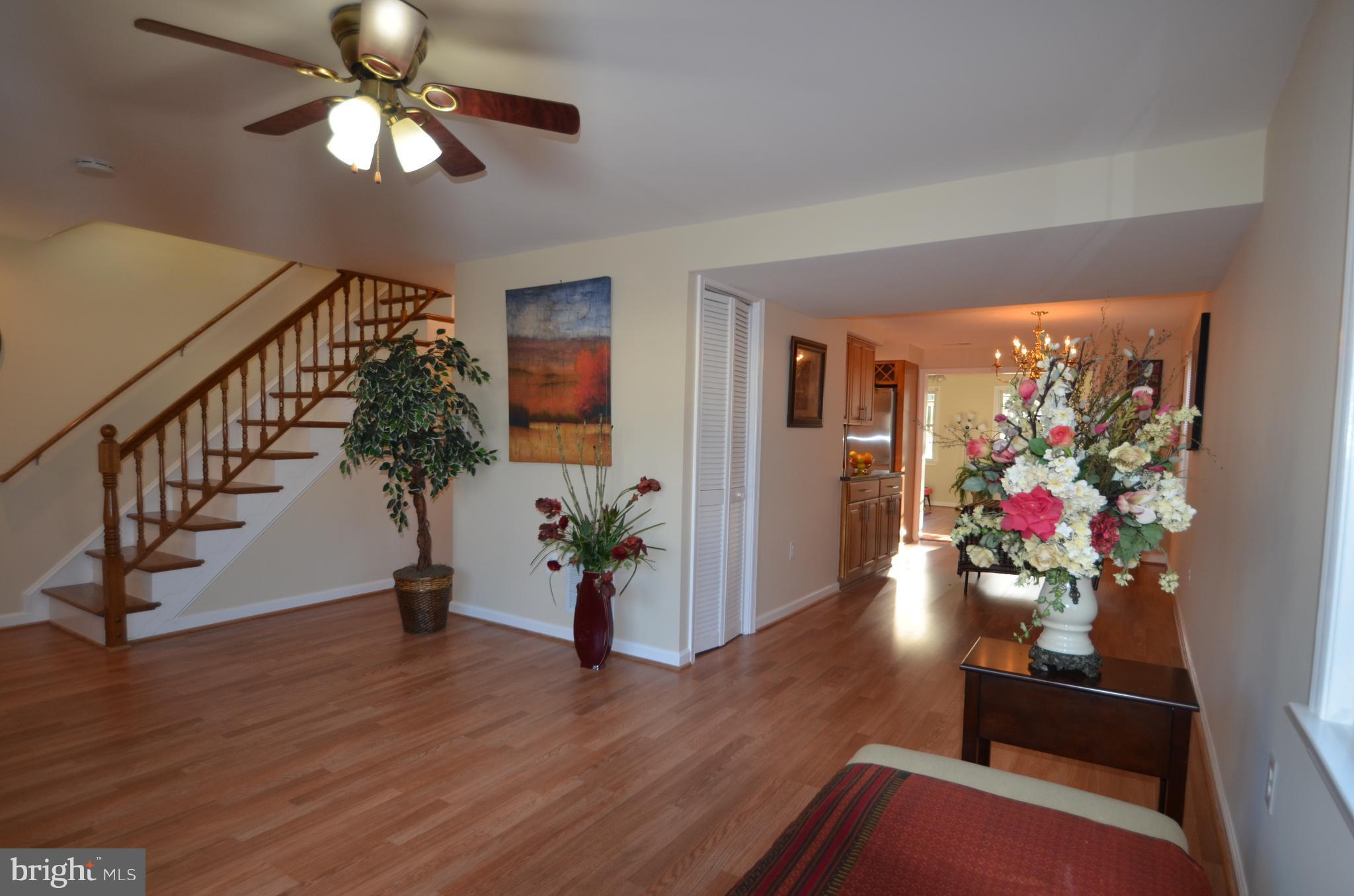 7731 Burnside Road Landover, MD 20785 - Photo 4 of 30 Living Room