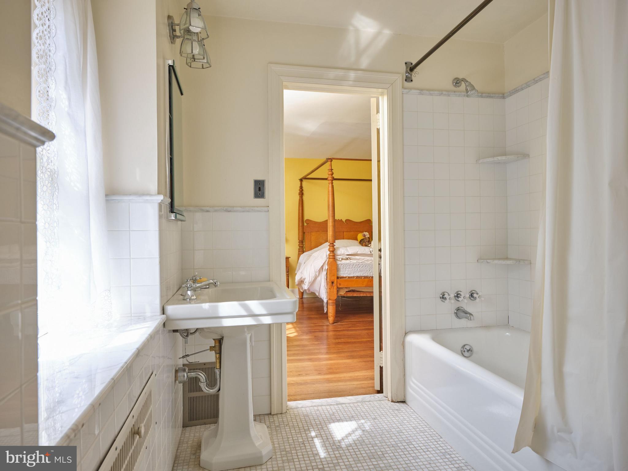 933 Old Gulph Road Bryn Mawr, PA 19010 - Photo 19 of 32