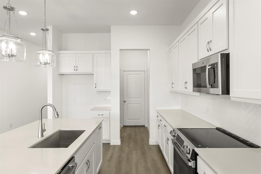 1903 Boston Way Princeton, TX 75407 - Photo 13 of 27 13. 1903 Boston - Kitchen (3)