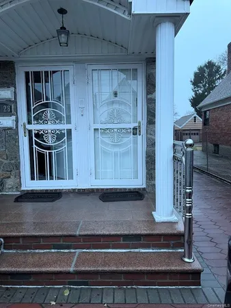 $3,300 | 147-28 22nd Avenue, Unit 1A | Whitestone
