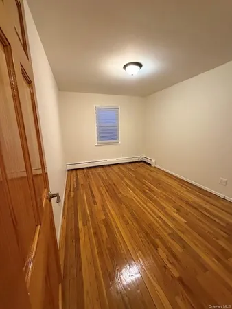 $3,100 | 147-28 22nd Avenue, Unit 1A | Whitestone