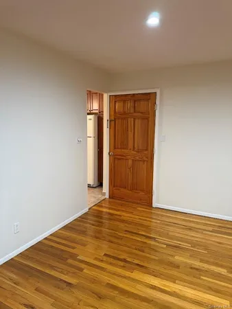 $3,100 | 147-28 22nd Avenue, Unit 1A | Whitestone