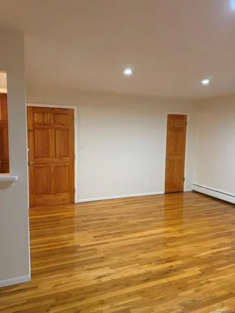 $3,300 | 147-28 22nd Avenue, Unit 1A | Whitestone