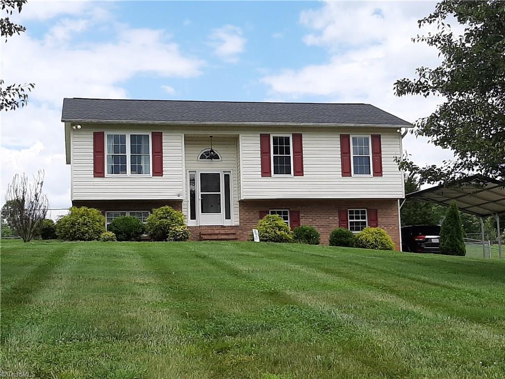 1140 Capella Ridge Road King, NC 27021 - Photo 1 of 23 Gallery Image 1