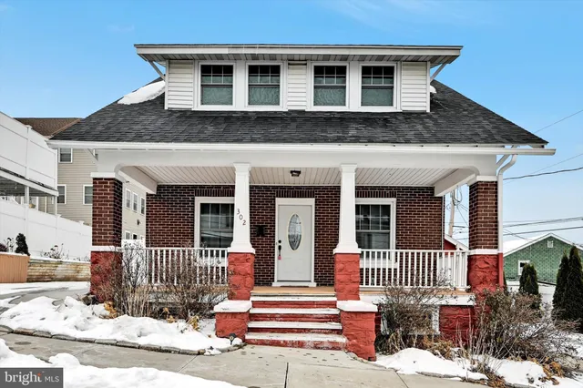 $250,000 | 302 Fleet Street, Pottsville, PA 17901