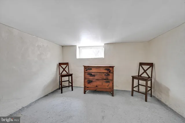 $250,000 | 302 Fleet Street, Pottsville, PA 17901