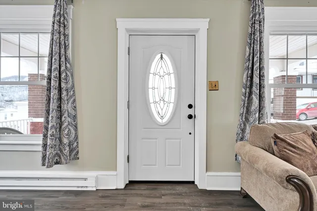 $250,000 | 302 Fleet Street, Pottsville, PA 17901