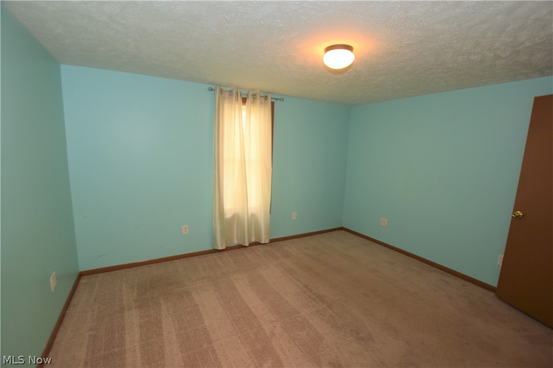6715 Chestnut Street Sterling, OH 44276 - Photo 20 of 27