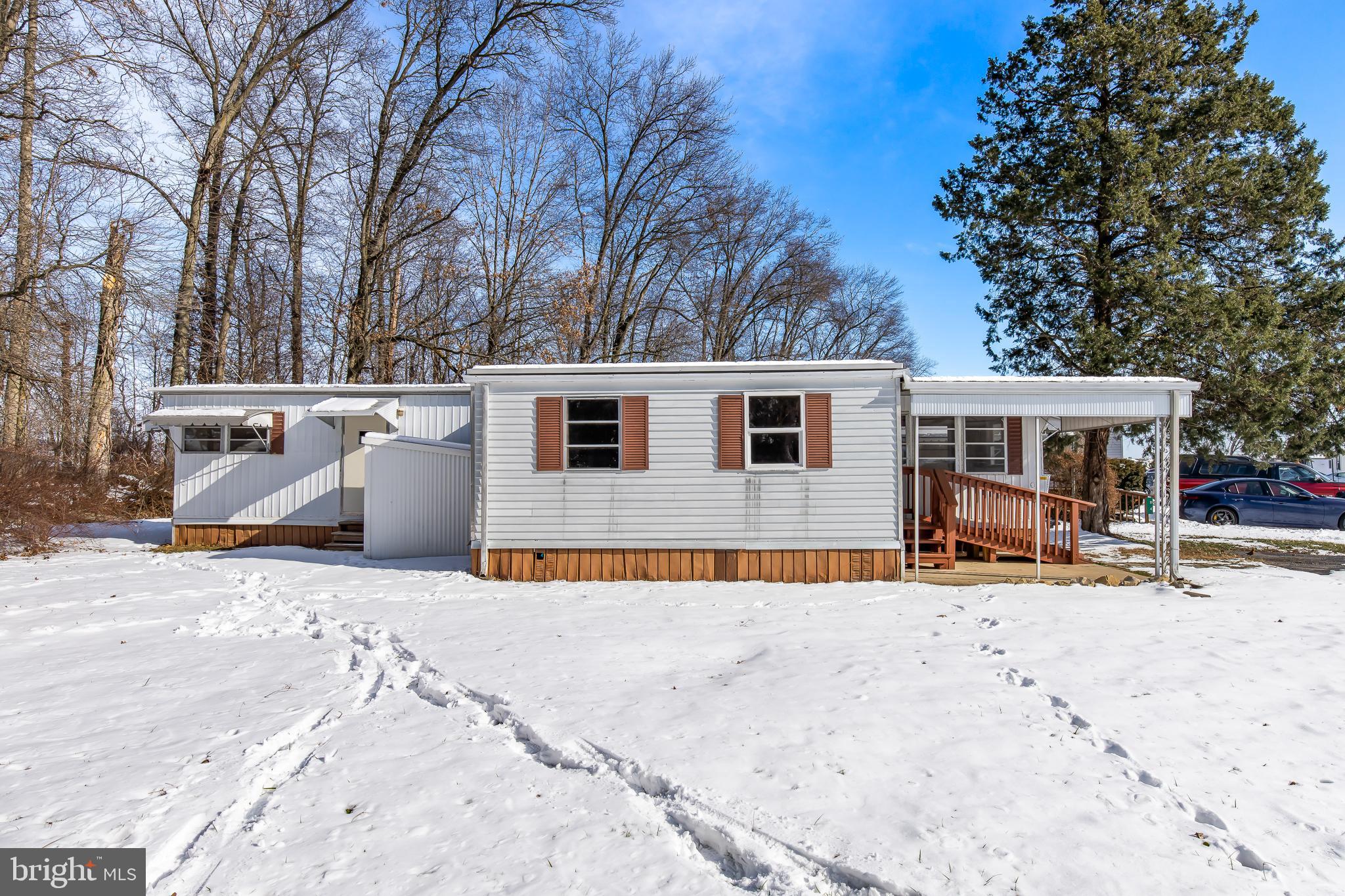 85 Penn Valley Village Lititz, PA 17543 - Photo 3 of 24