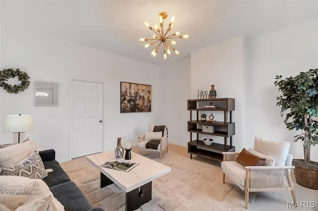 $208,900 | 6300 Fyler Avenue, St. Louis, MO 63139